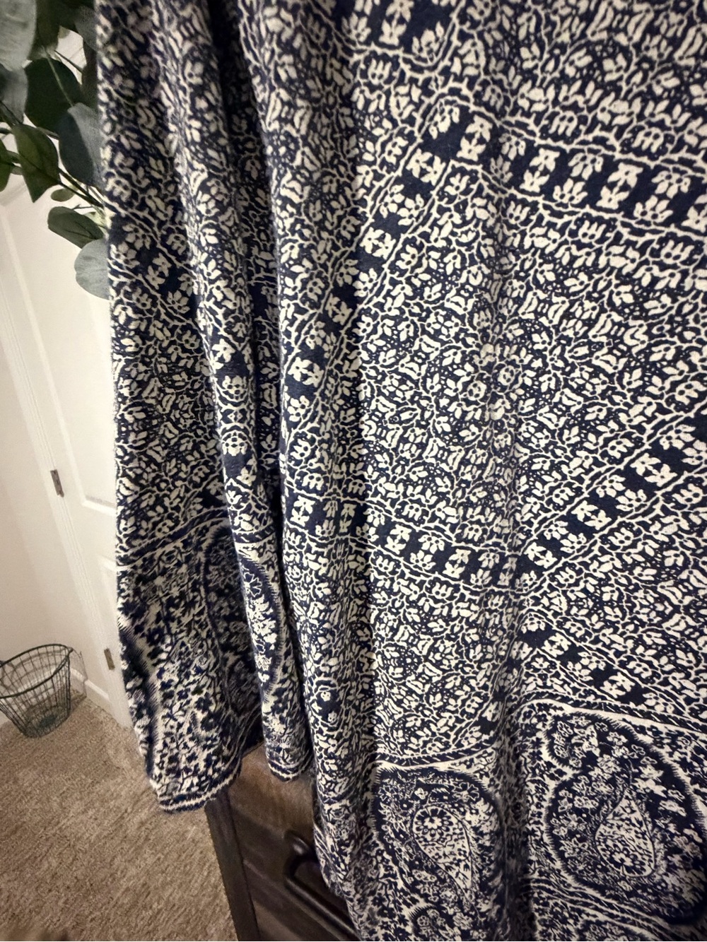 Lucky Brand Plus Size Women's Modal Cotton Blend Navy & White Paisley Print Top - Picture 4 of 7